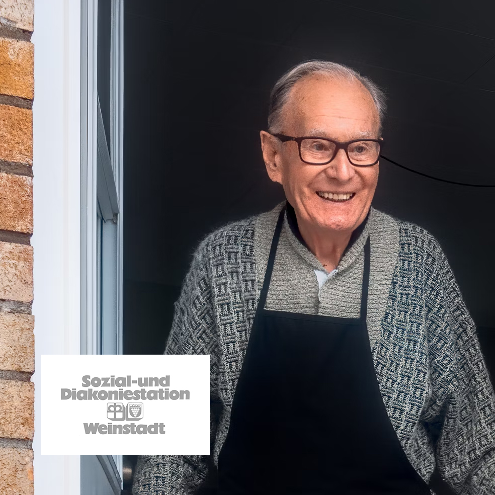 Senior bei der Sozial- und Diakoniestation Weinstadt – Lebensfreude und Unterstützung im Alltag.